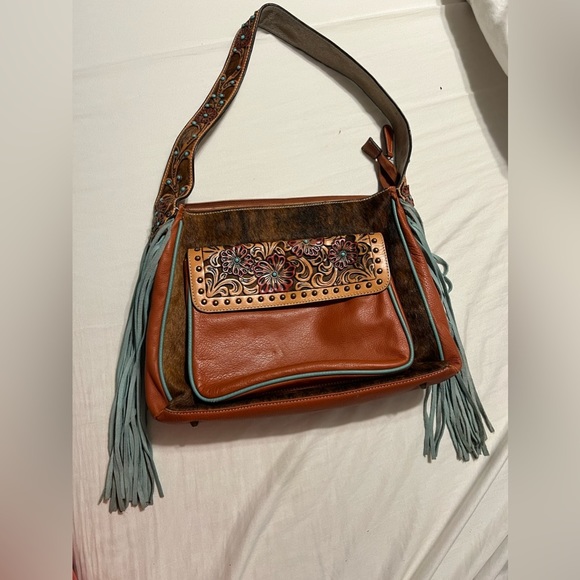 Ariat Handbags - WOMAN’S Ariat Purse